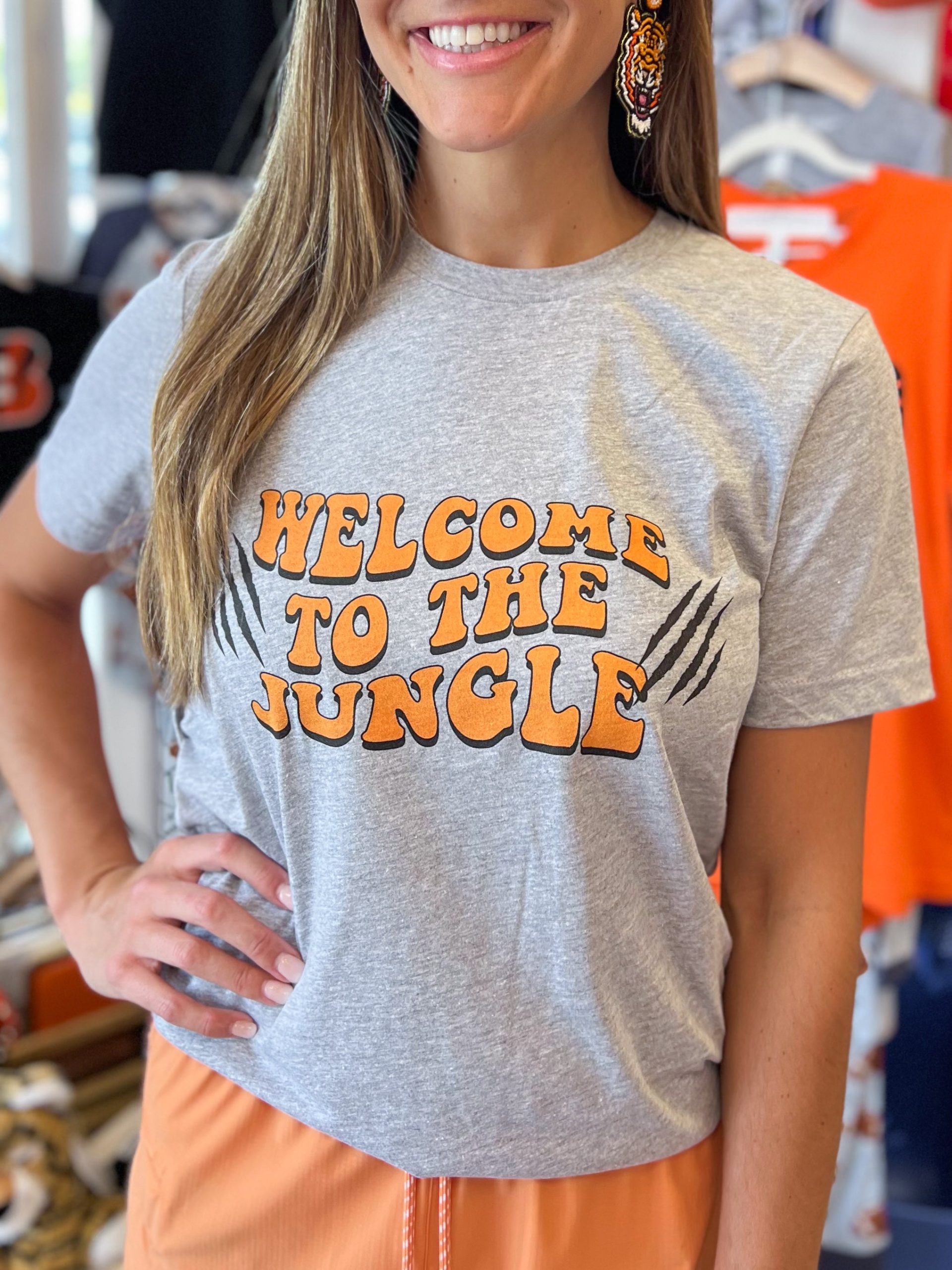 Welcome To The Jungle Claw Unisex T-shirt – Cincinnati | Heather Grey